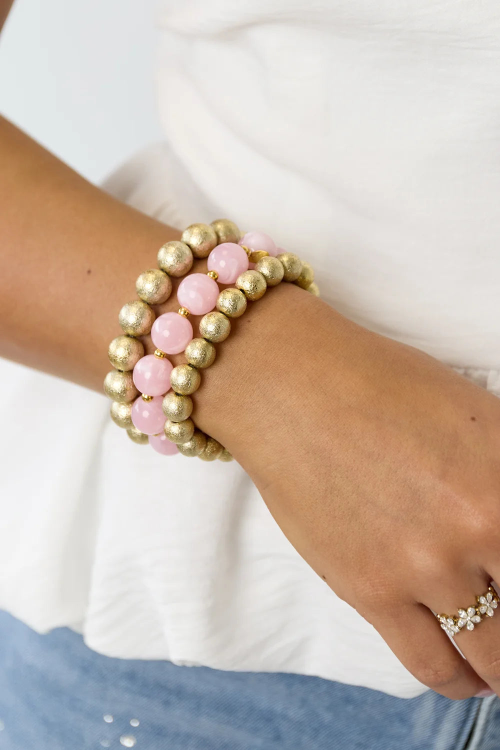 Glow Armband | Luxe Stretch Armband met Gouden Kralen